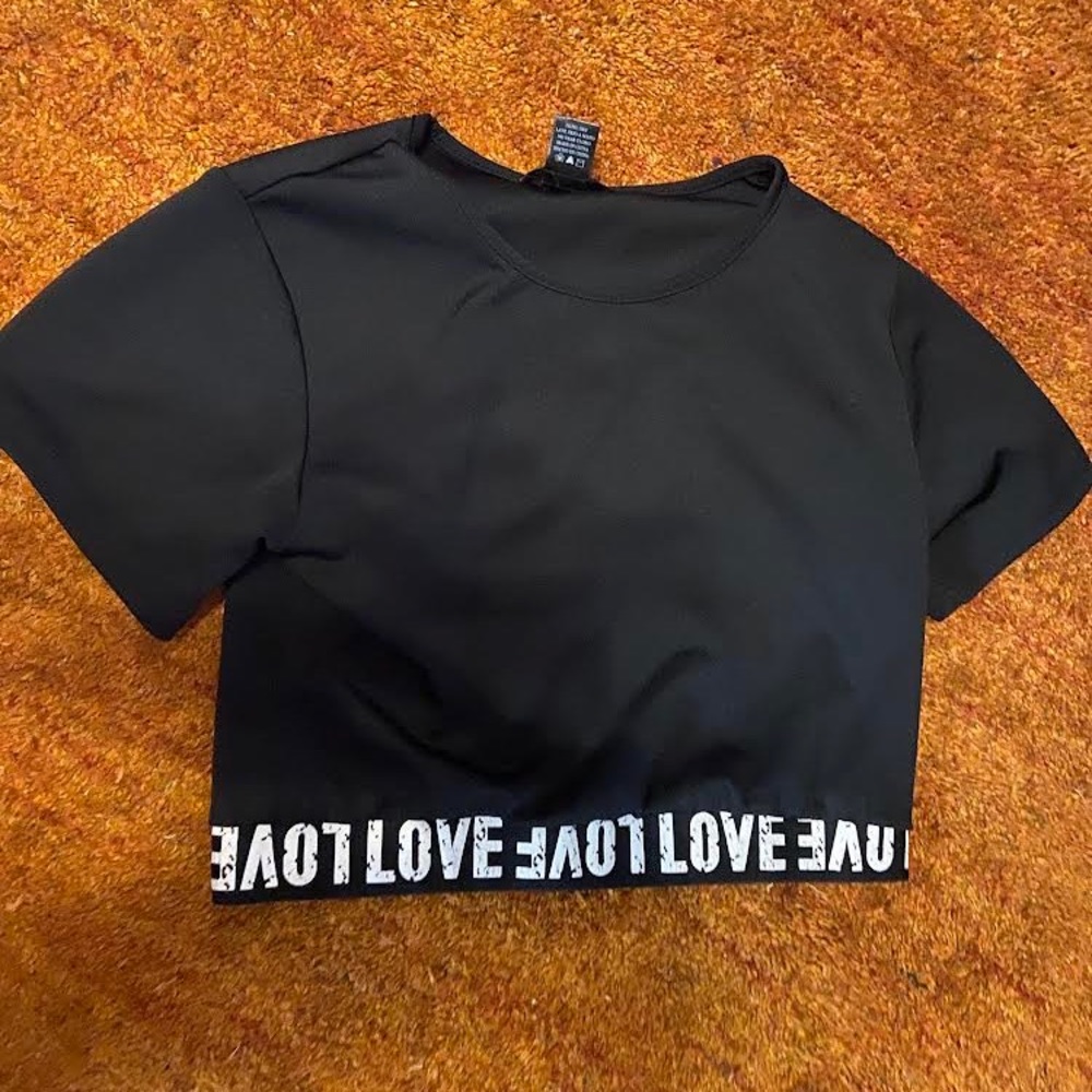 Cropped Work Out Shirt